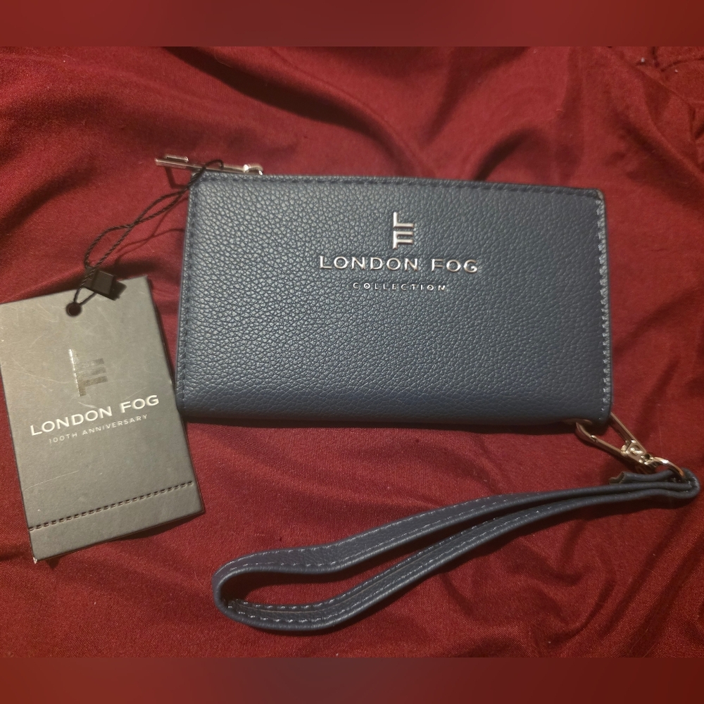 London Fog Blue Wristlet Wallet